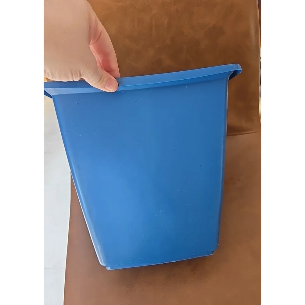 Vtg MCM Rubbermaid Blue Plastic Bathroom Bedroom Office‎ Waste Basket Trash Can